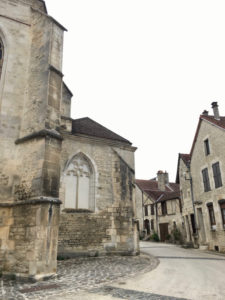 Graue Steinhäuser in Ricey-Bas
